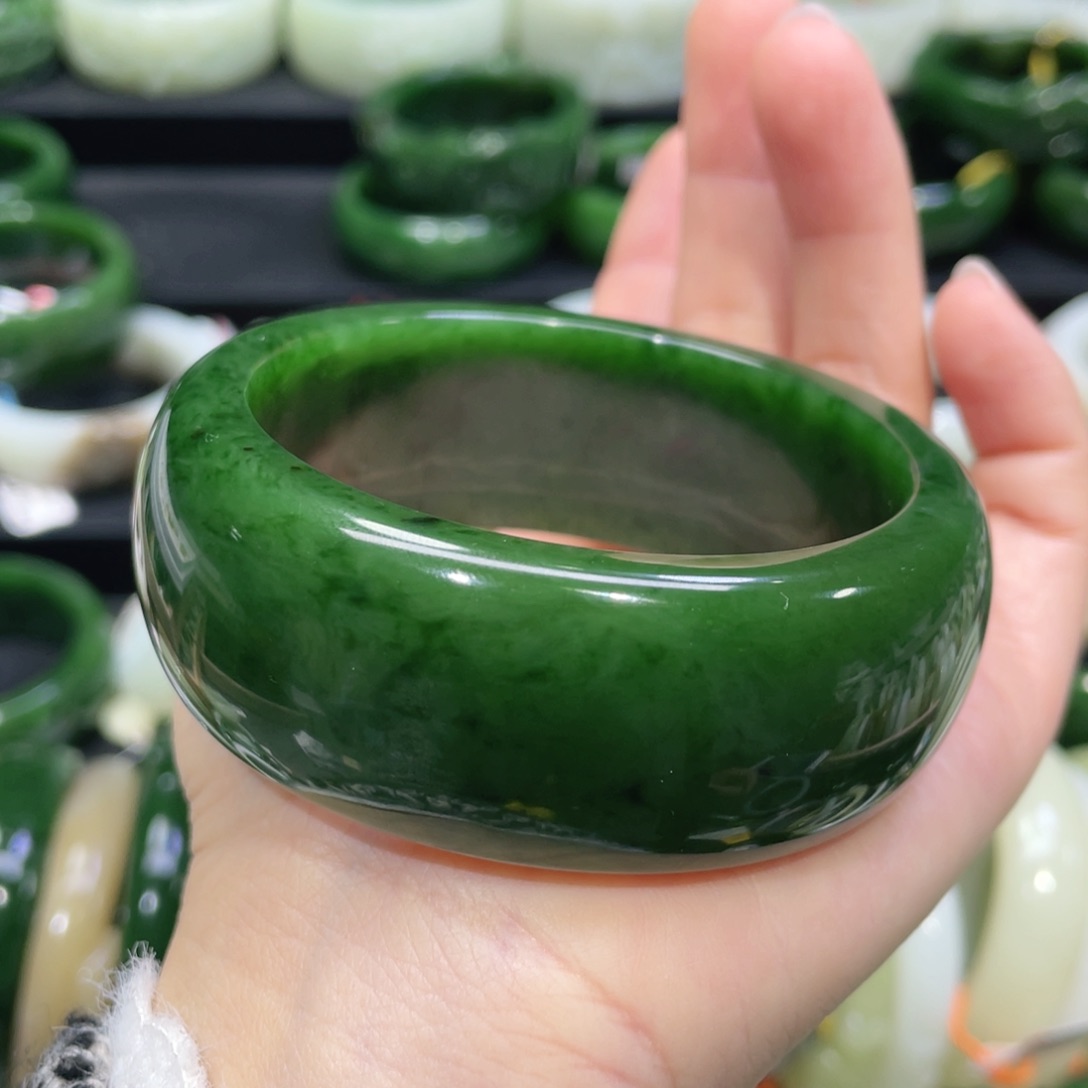 未镶嵌手镯和田玉4