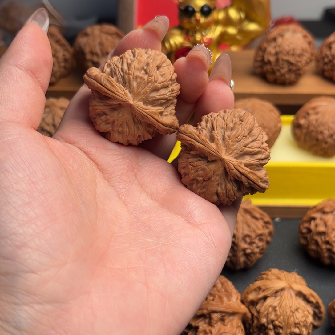 文玩核桃把件白狮子42修