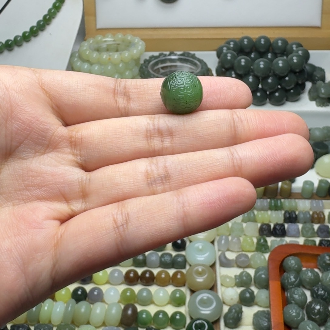 太***上和田玉未镶嵌珠宝半成品和田玉碧玉回纹14mm