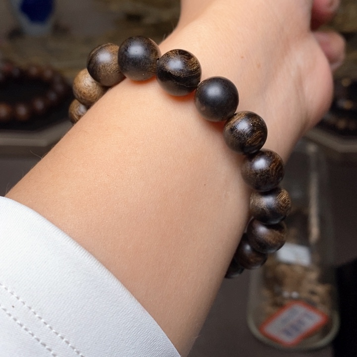 沉香手串越南芽庄瘤疤白棋楠1.0