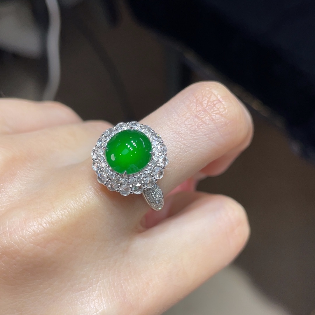 翡翠颈饰18K金镶嵌天然缅甸翡翠a货