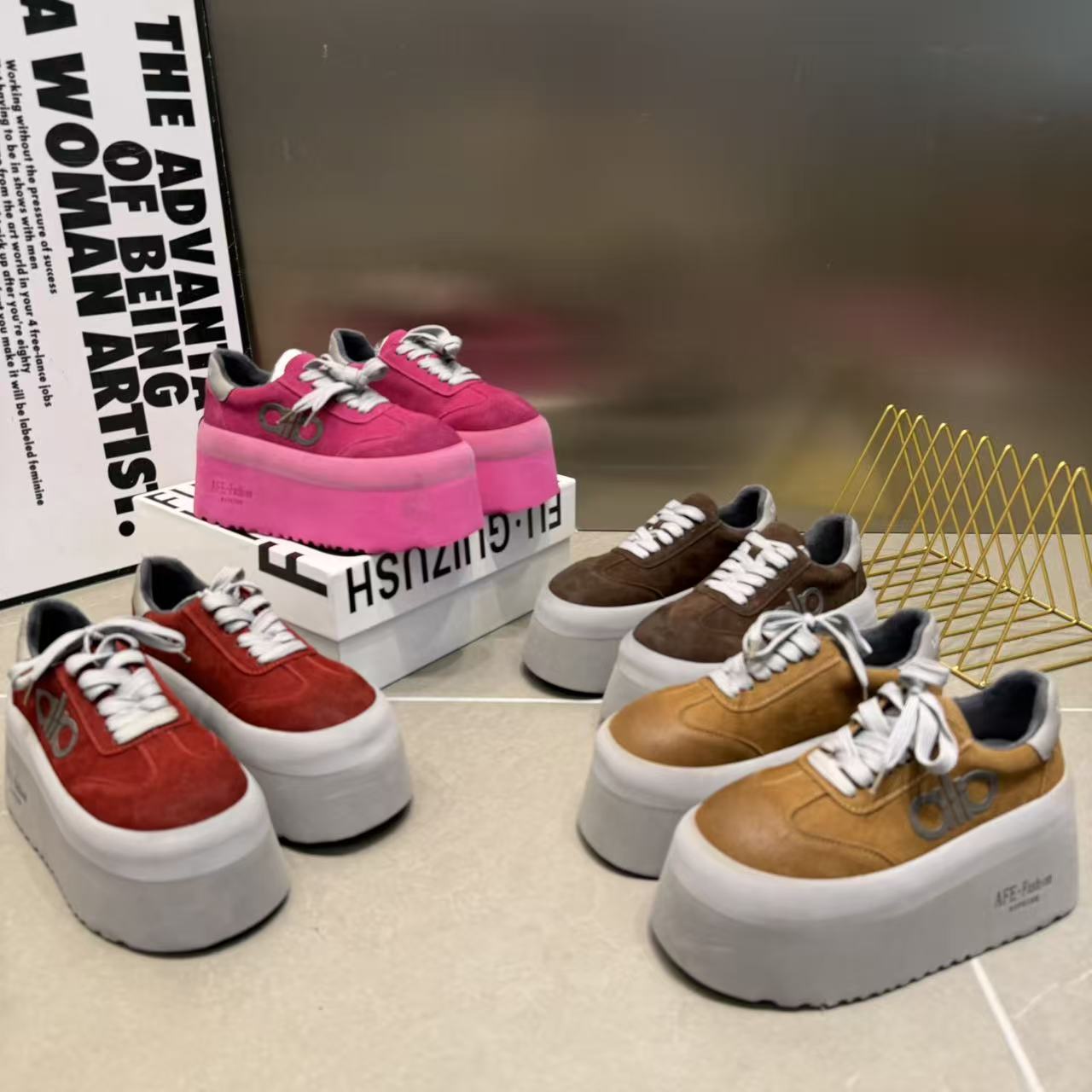 欧货做旧彩色磨砂皮休闲鞋女2025新款时尚厚底松糕系带加绒低帮鞋