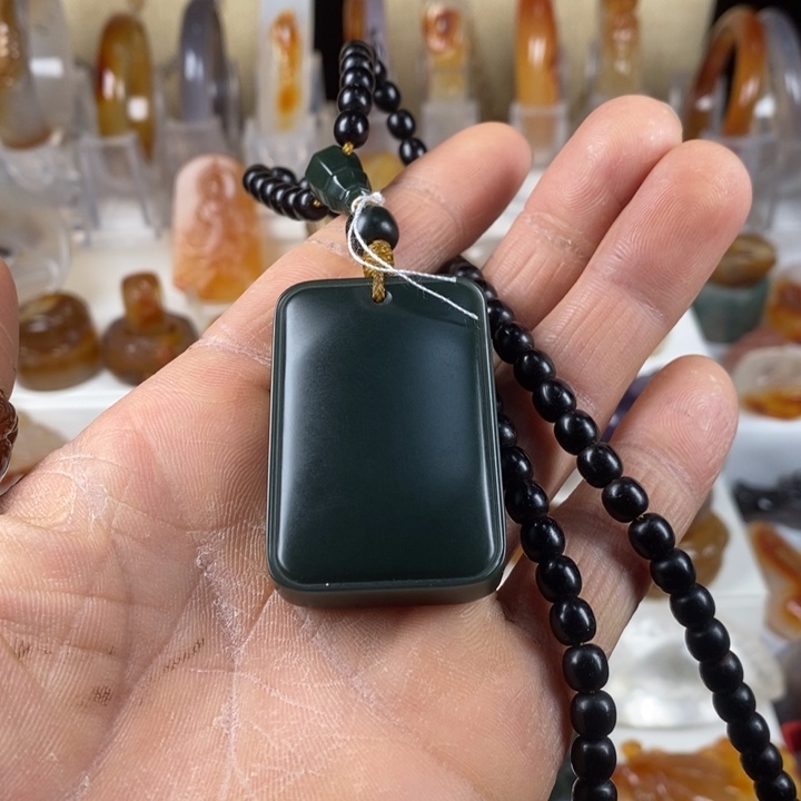 心***心和田玉（青玉）未镶嵌颈饰