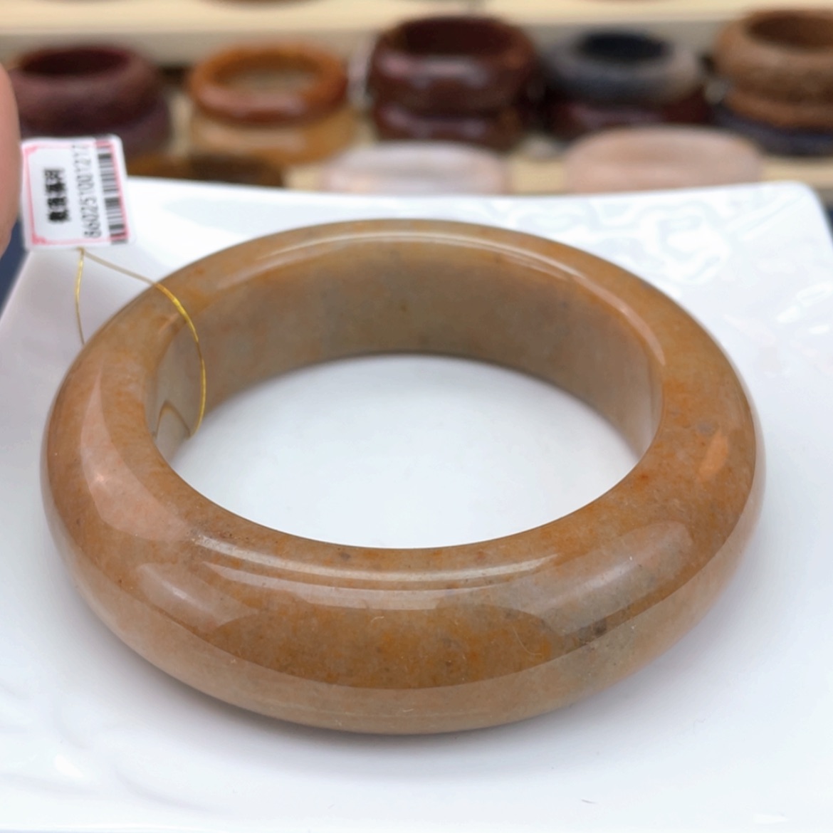 【闪购商品】石英质玉手镯未镶嵌