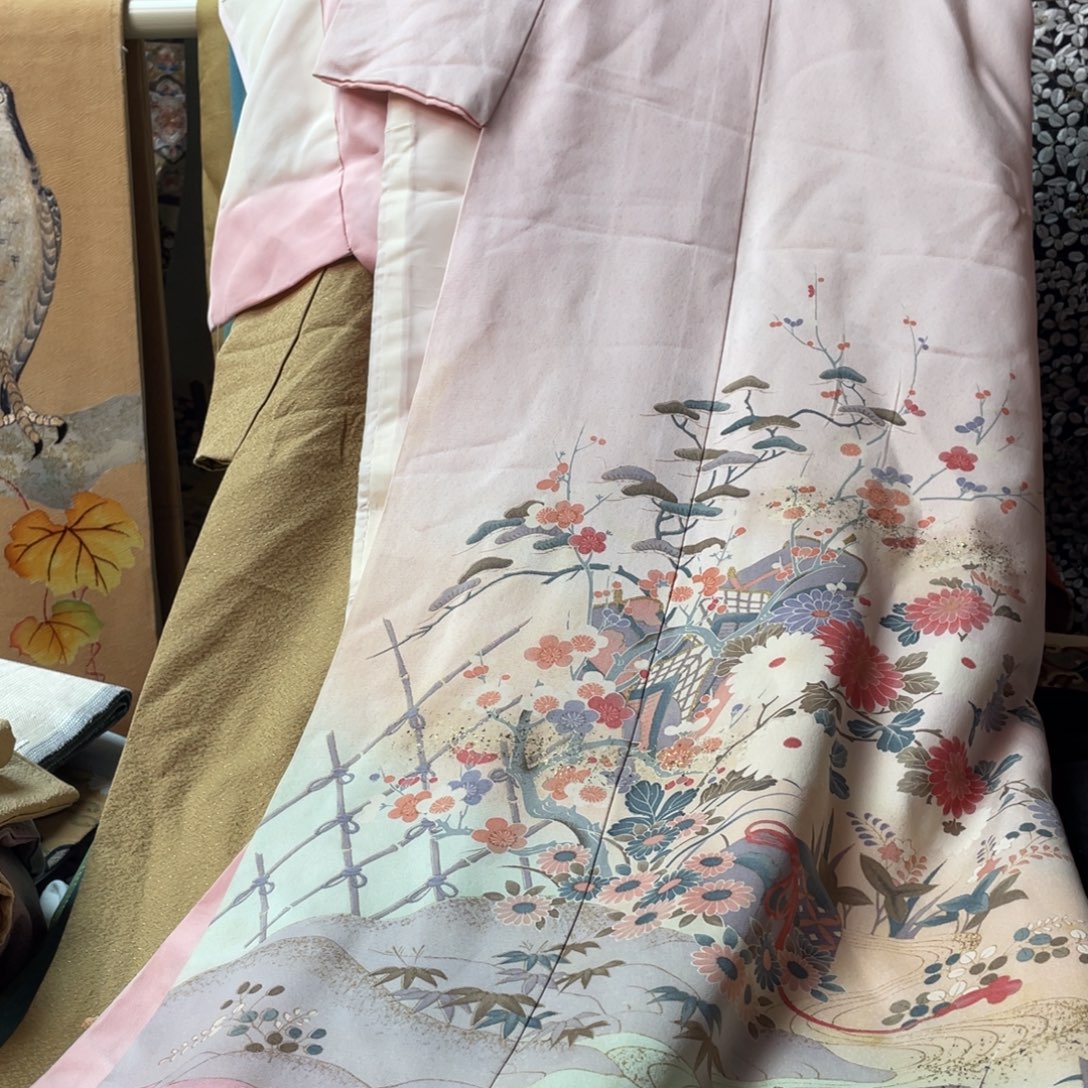 东***店织绣和服柔软和服