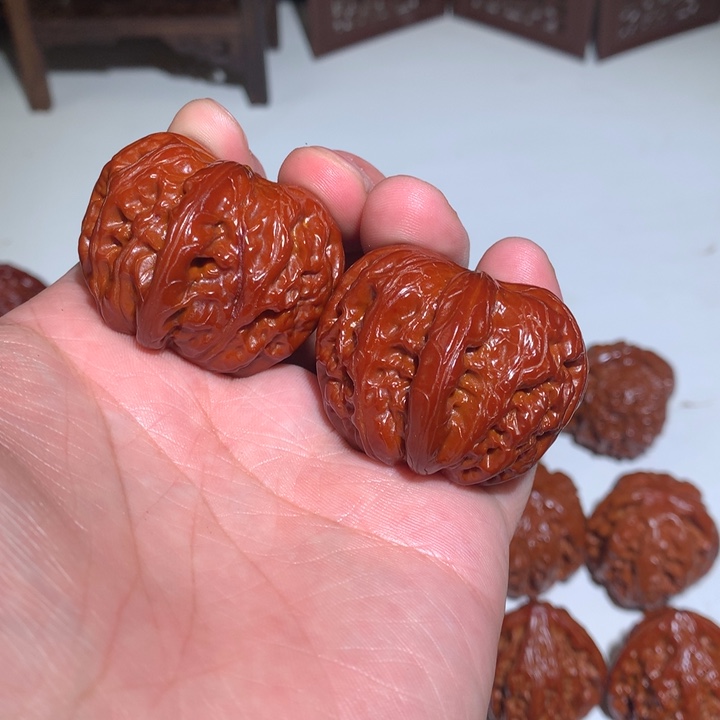 文玩核桃把件吴***呀元宝18.瑕疵42