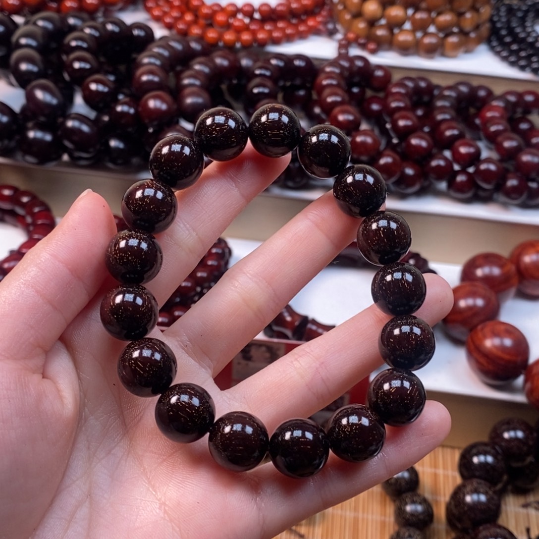 给****檀香紫檀（小叶紫檀）1.2满天星