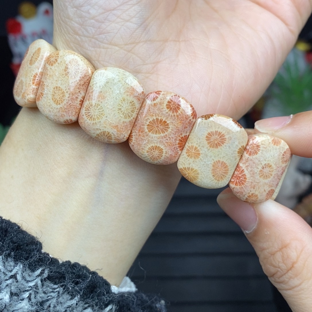 硅化玉未镶嵌手链草莓花3