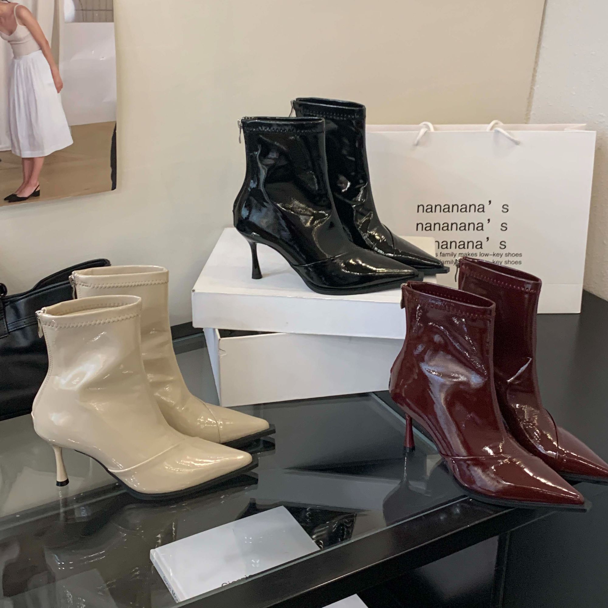 2025秋冬韩系新款~尖头瘦瘦靴卡其色百搭细跟高跟马丁靴软皮短靴