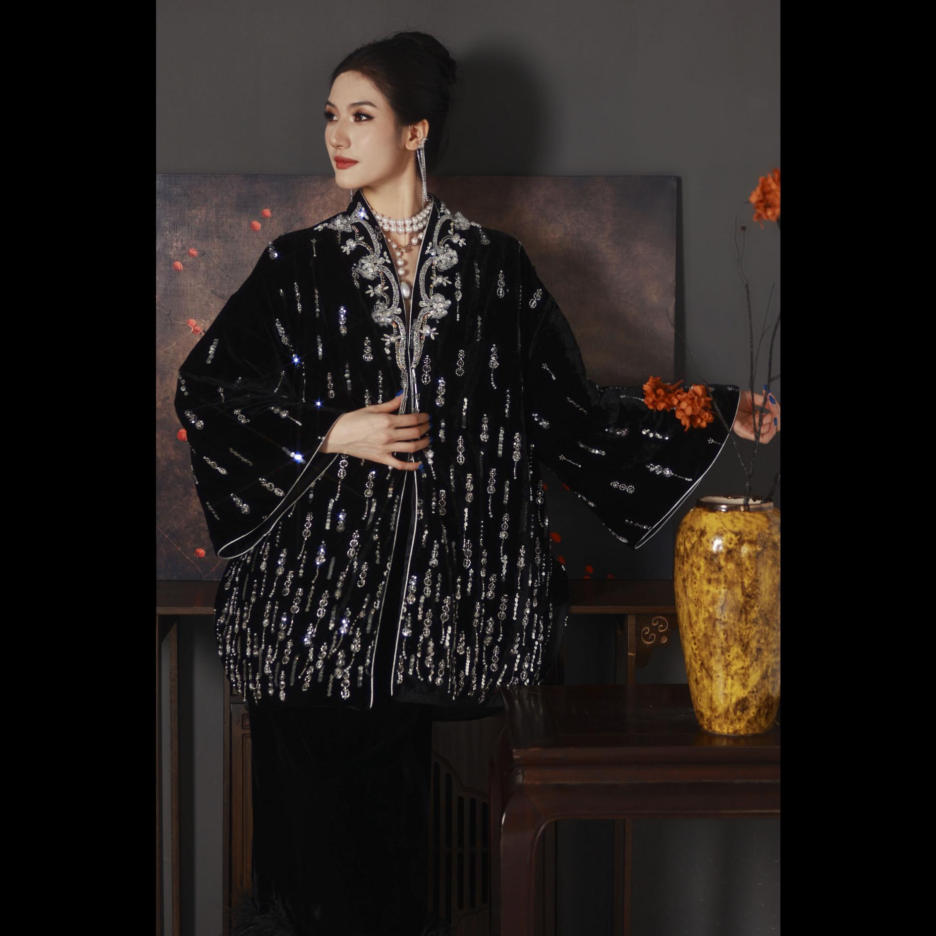 【墨缀星珠·上衣】XM轻奢新中式重工银绣国风钉珠闪钻阔袖优雅棉服