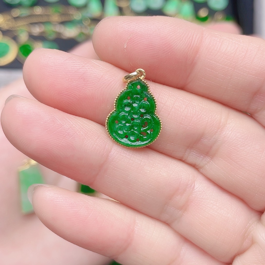 翡翠颈饰18K金镶嵌佧****店天然翡翠