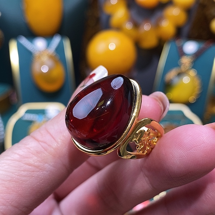 血珀戒指银S925镀金镶嵌