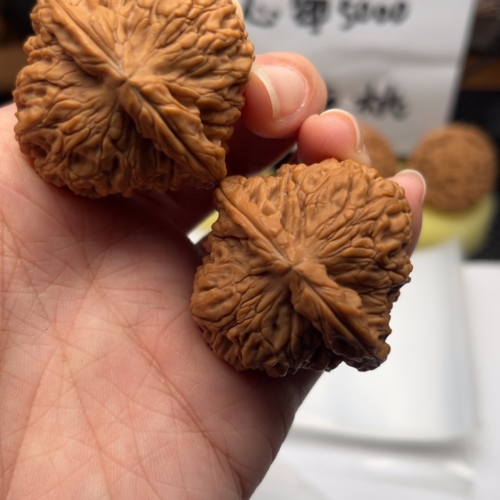 文玩核桃吊坠南疆40