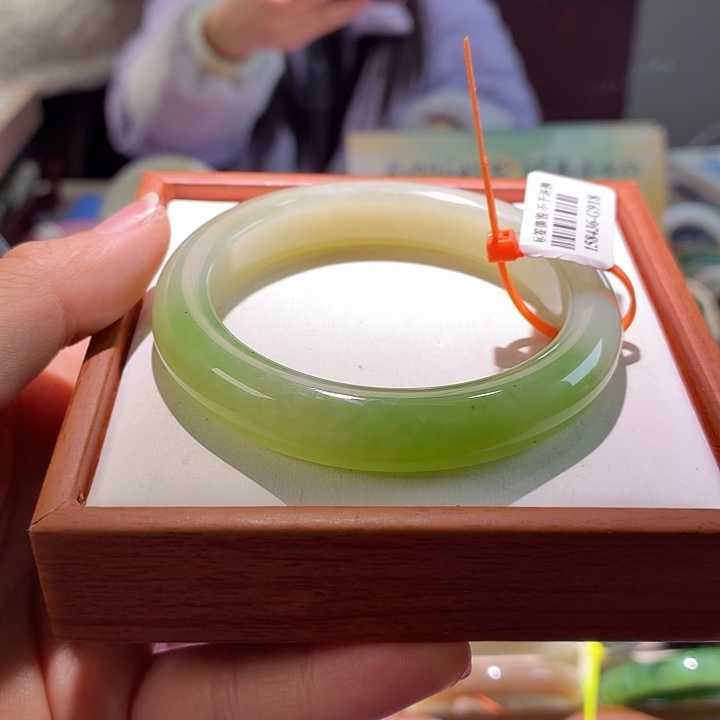 和田玉未镶嵌手镯59 56.57