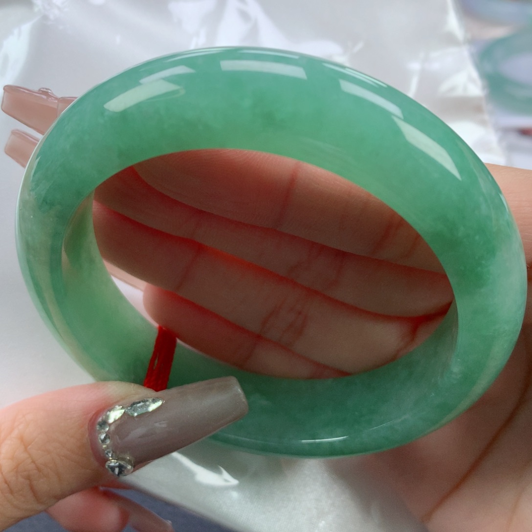 翡翠手镯未镶嵌5859正圈轮胎满绿