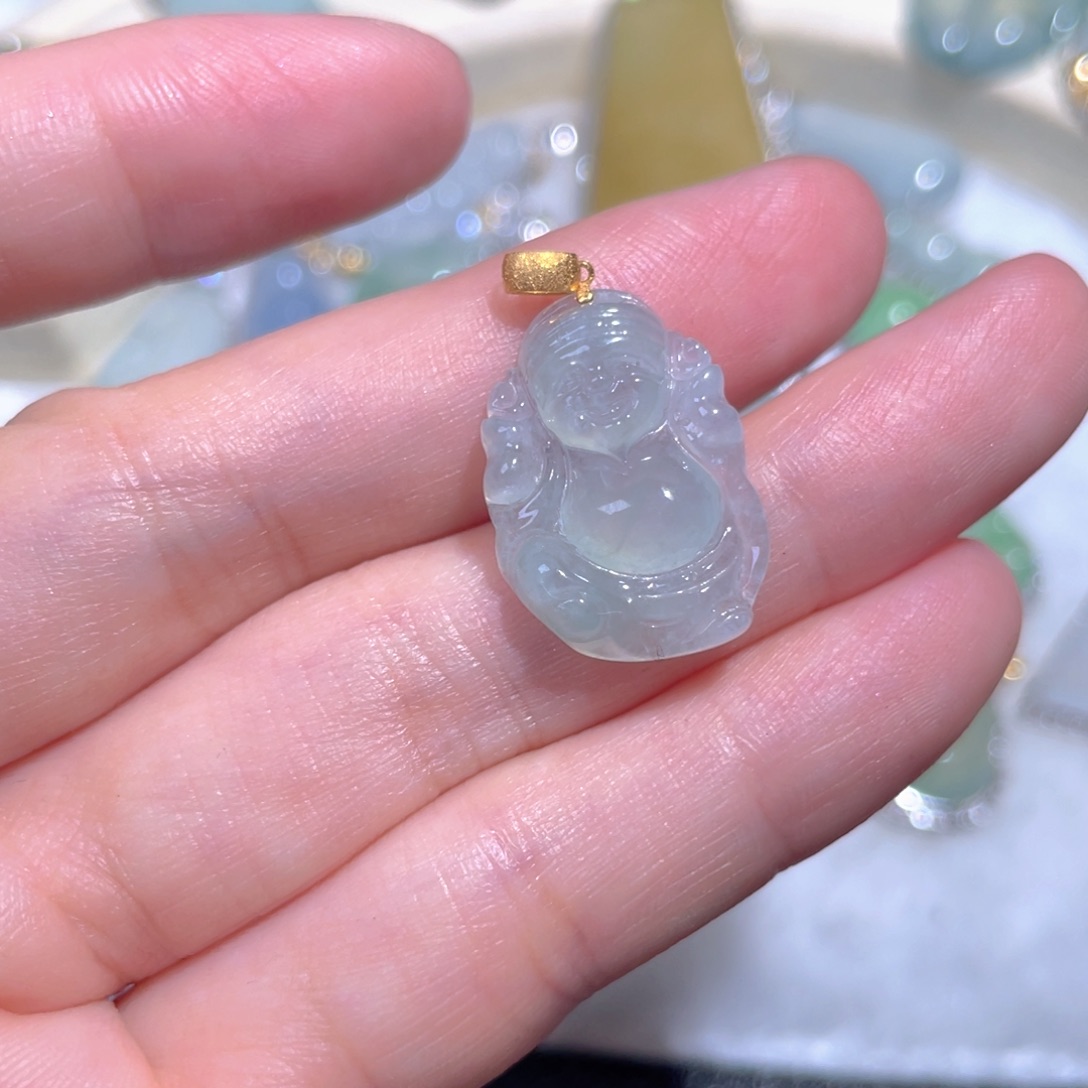 翡翠颈饰18K金镶嵌翡翠
