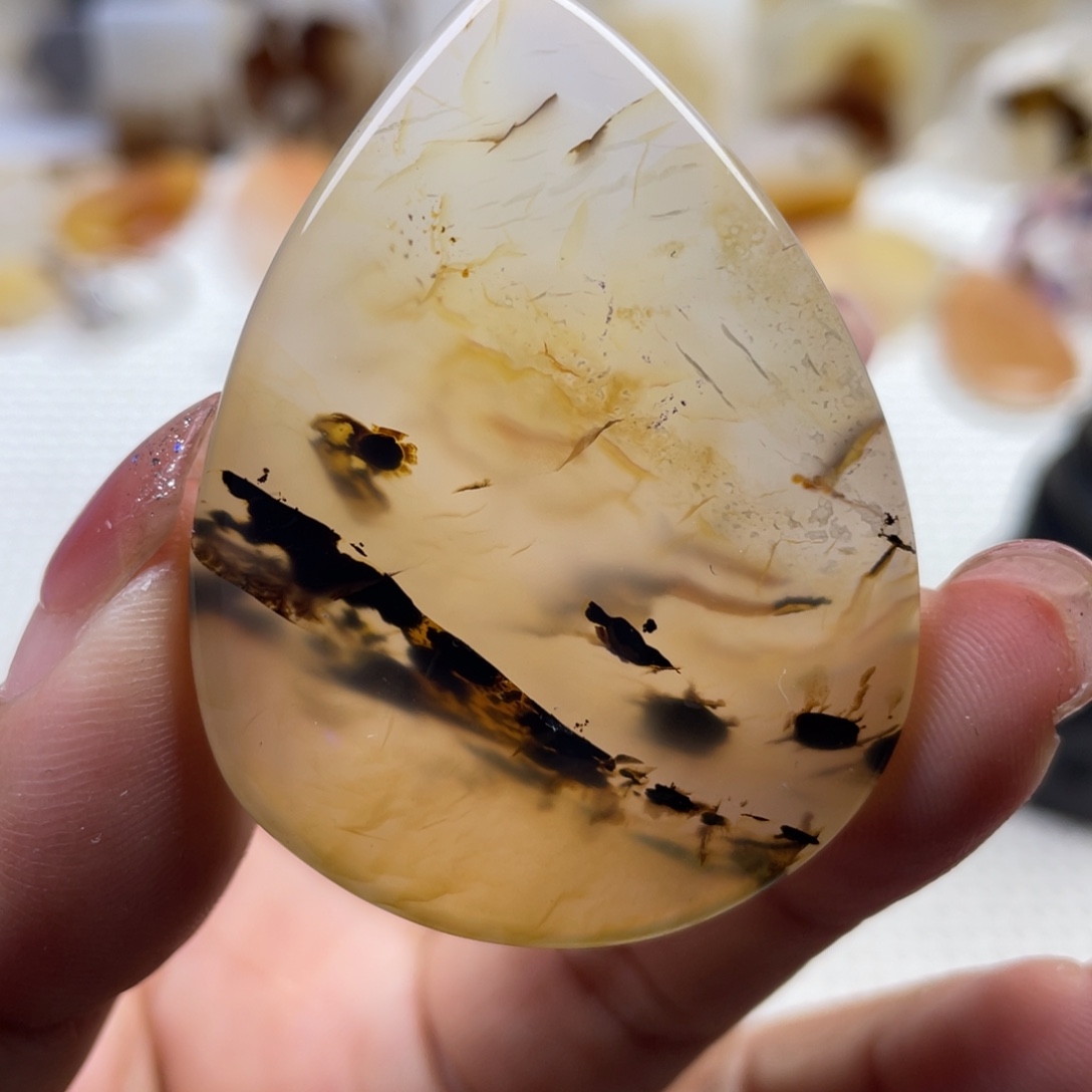 玛瑙/玉髓未镶嵌颈饰