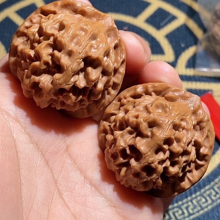 【闪购商品】文玩核桃吊坠龙鳞
