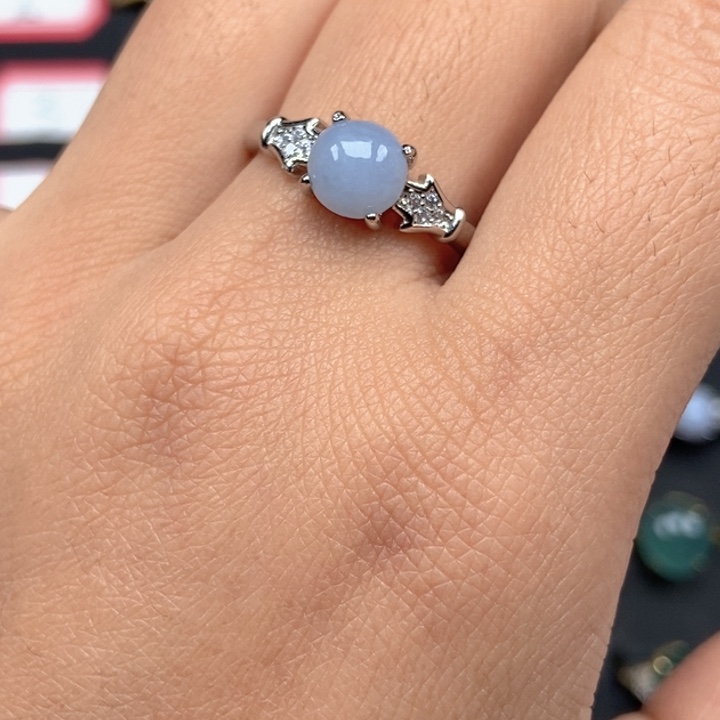 翡翠未镶嵌戒指戒指