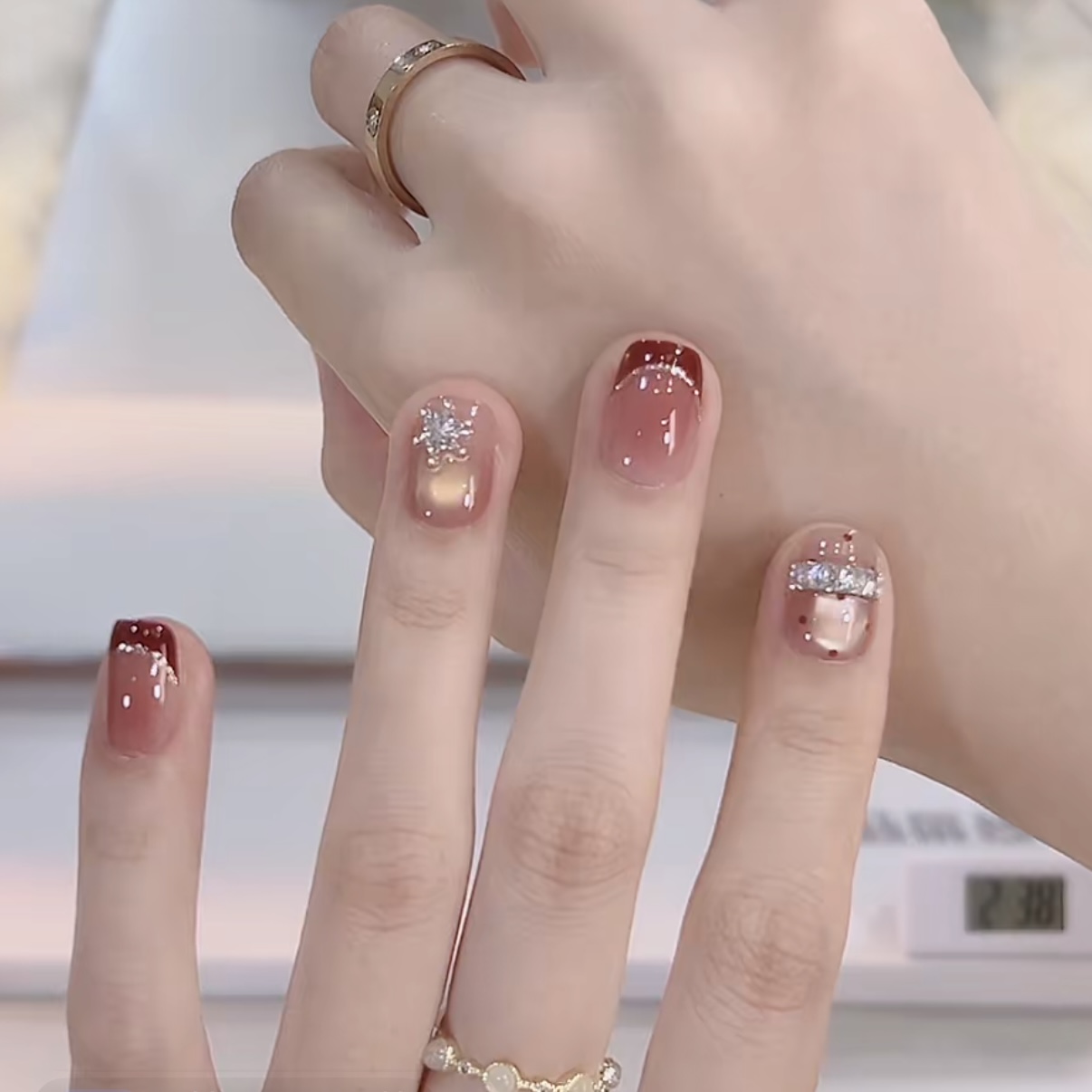 【微醺雪国】野世穿戴甲  红色带钻法式纯手工猫眼美甲