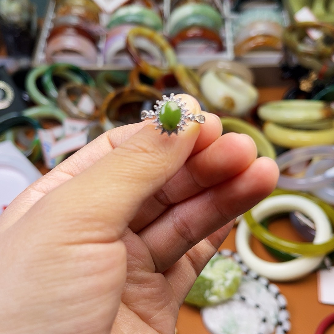 和田玉（糖玉）颈饰银S925镶嵌