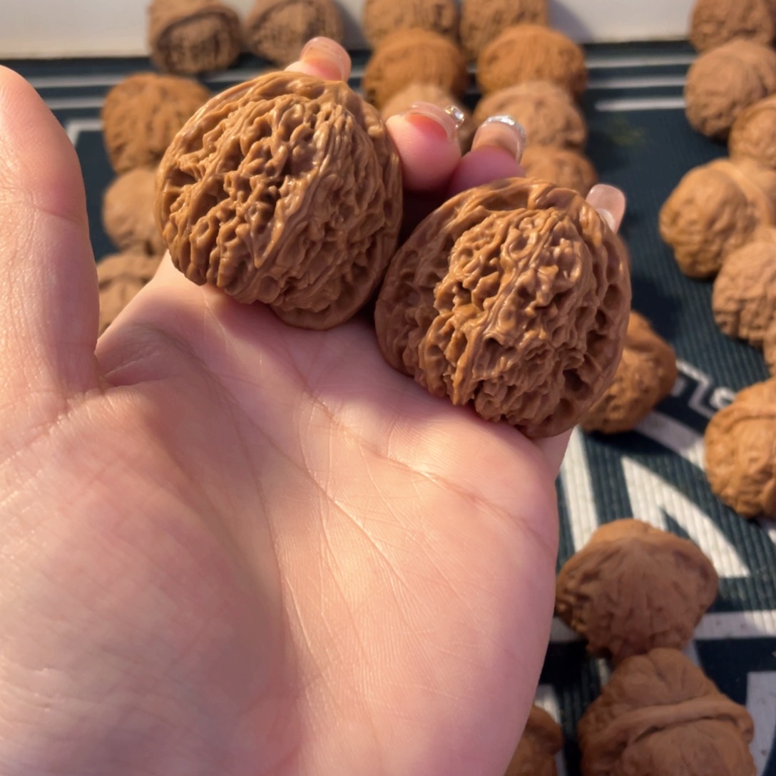 文玩核桃吊坠内****n南疆石42