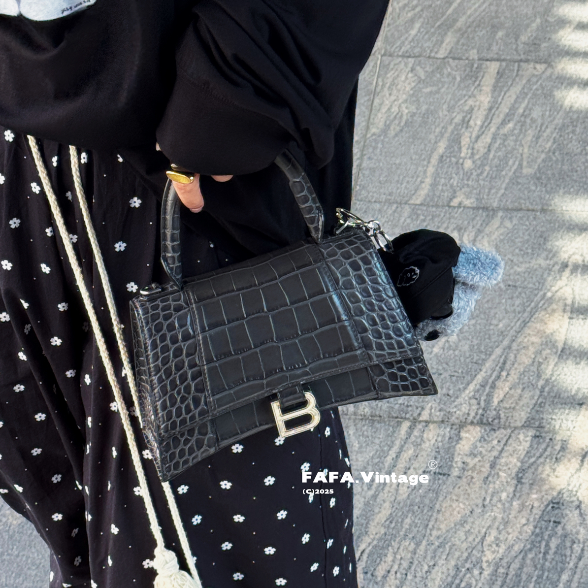 95新 Balenciaga/巴黎世家 發發中古·太空灰沙漏S号手提单肩包