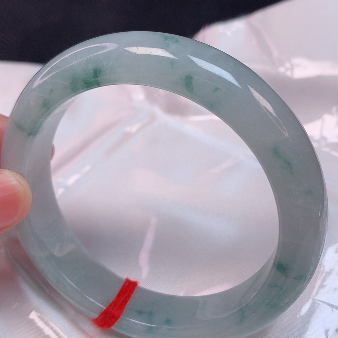 翡翠手镯未镶嵌56+ 翡翠手镯