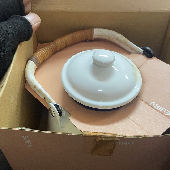 荣***中古杂项回流瓷器