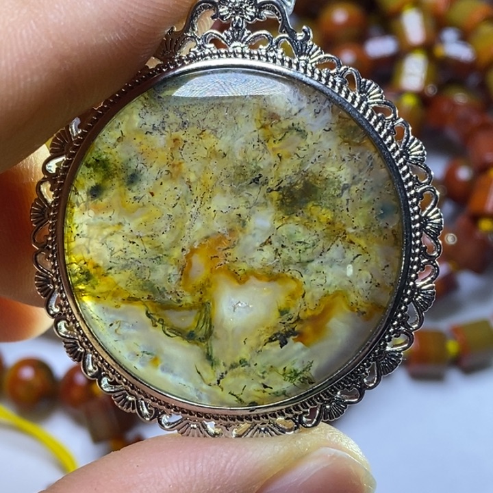 玛瑙/玉髓颈饰未镶嵌