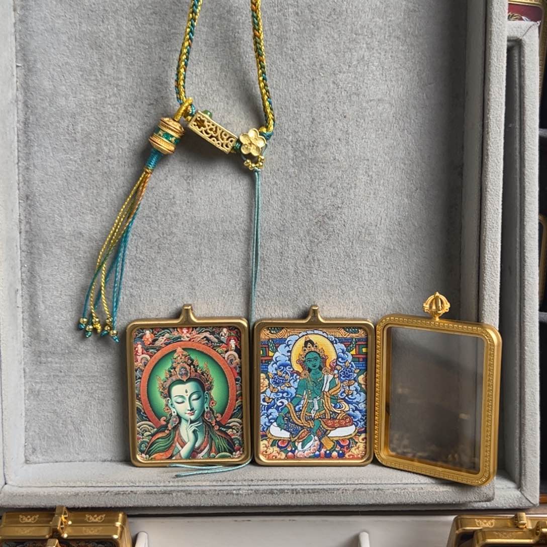 吊坠风****》双面铜壳绿妈妈唐 卡