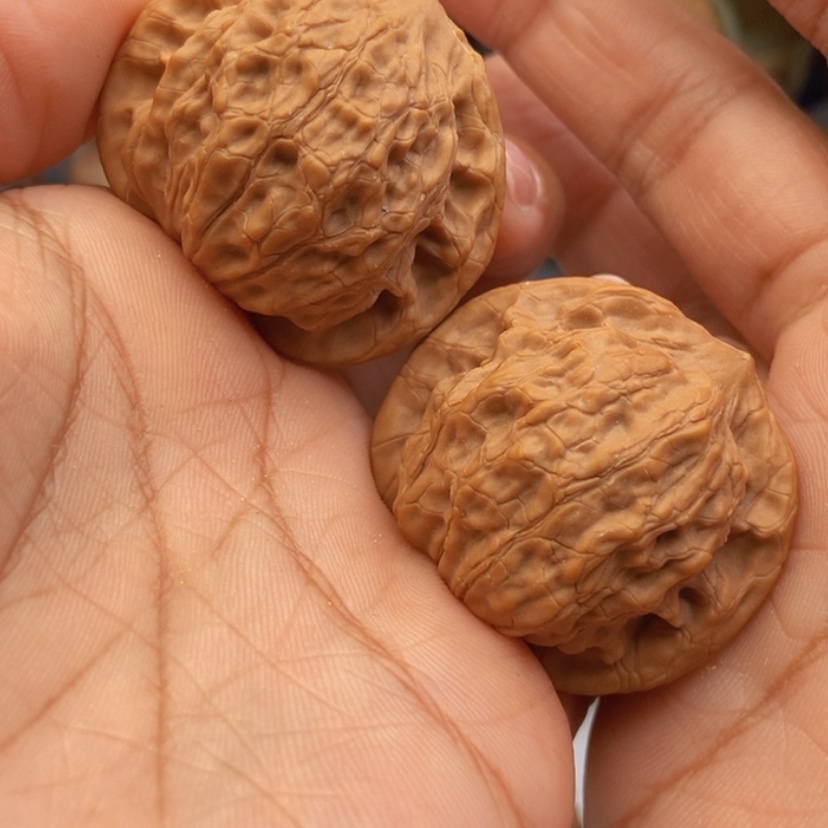 【闪购商品】文玩核桃把件天*38公子