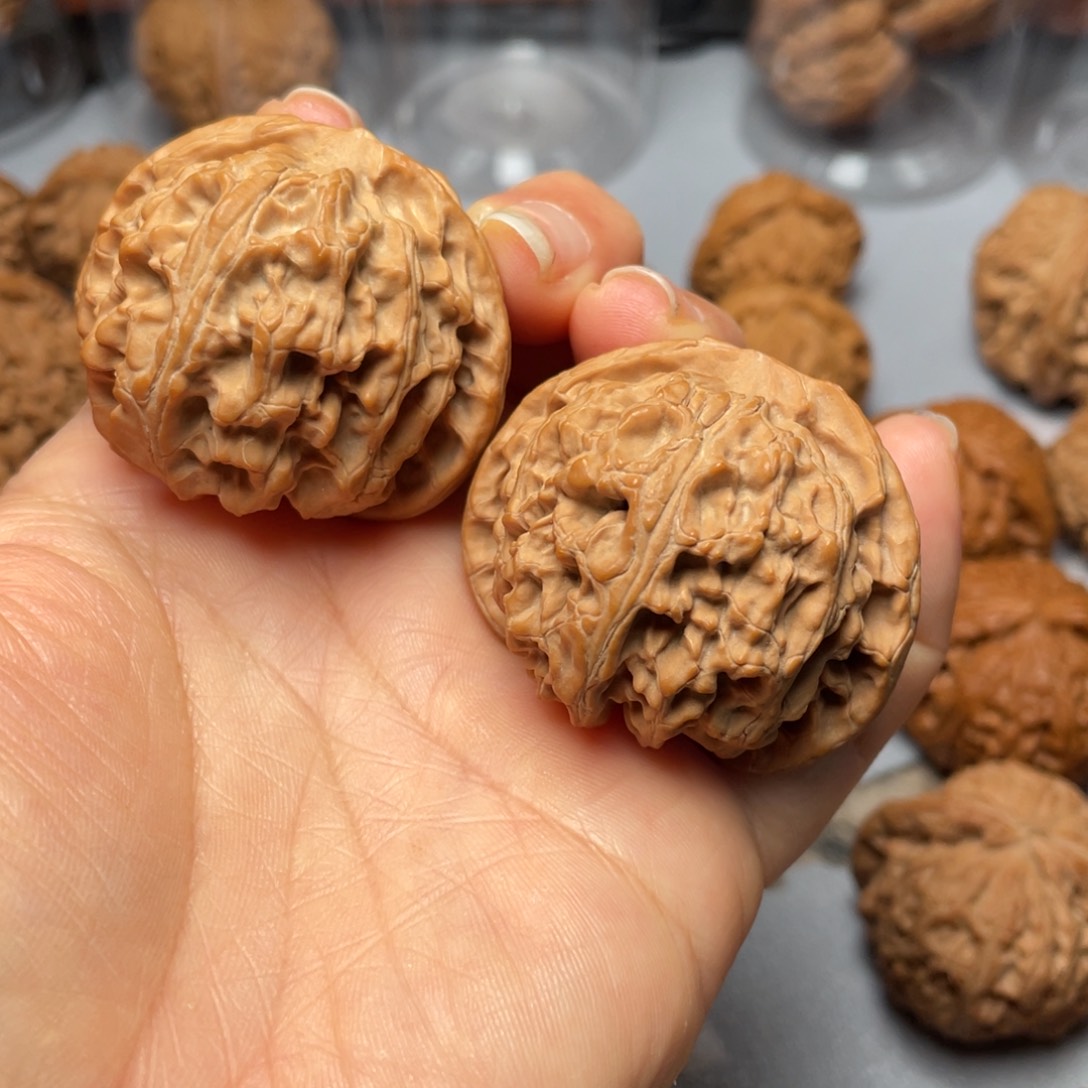 【闪购商品】文玩核桃吊坠苹果………