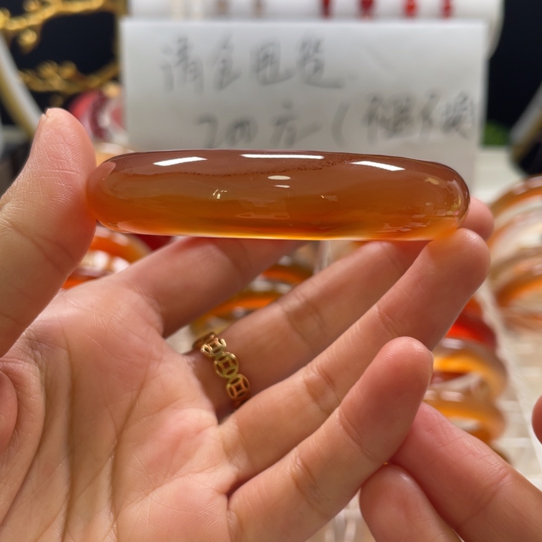 玛瑙/玉髓手镯未镶嵌袁**?