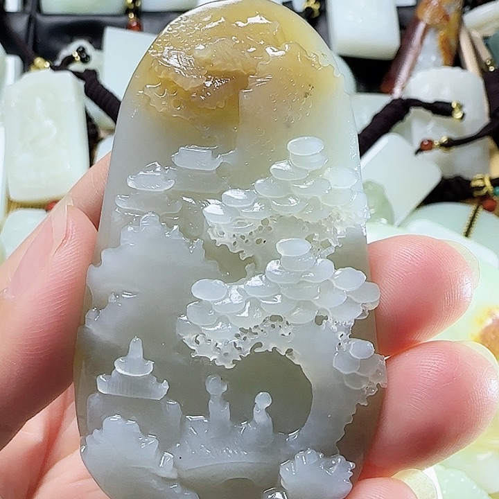 和田玉未镶嵌颈饰