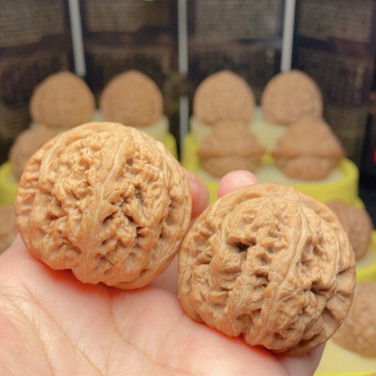 文玩核桃吊坠42全品球筋