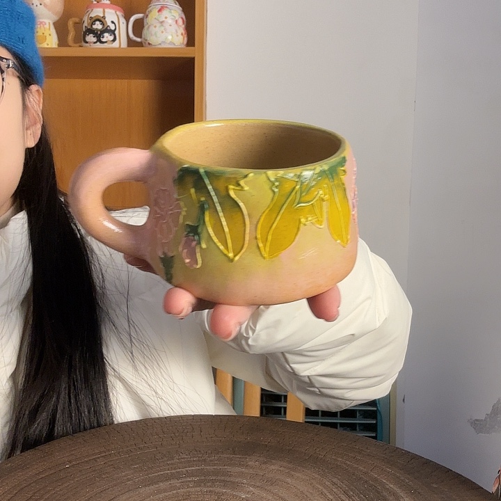 钱***.手捏手绘景德镇陶瓷