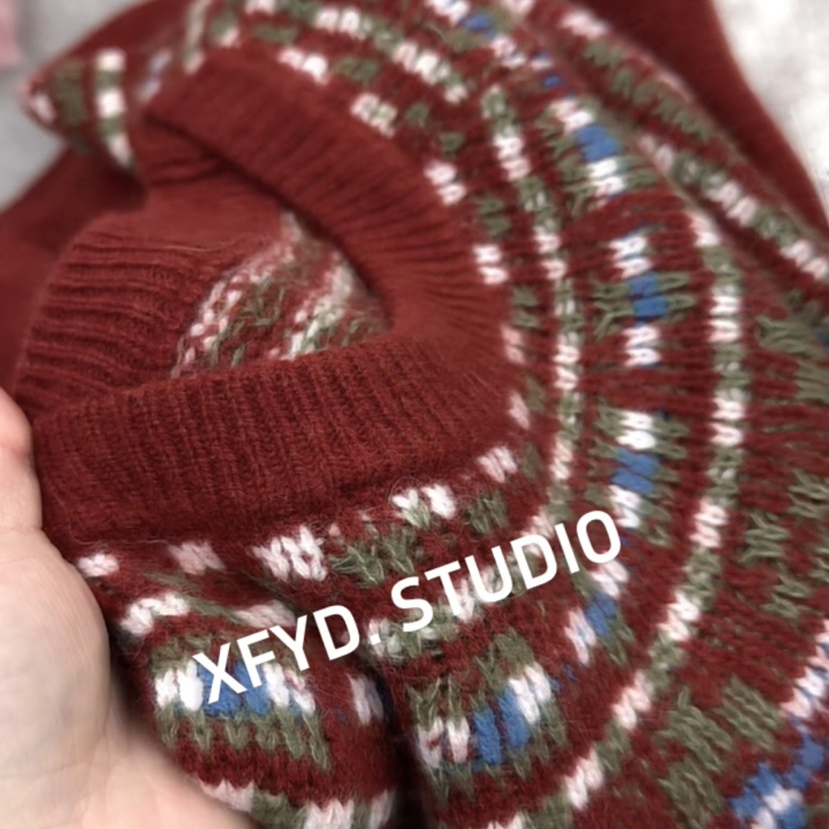 小朵家ins穿搭#D047复古红提花软糯费尔岛圆领毛衣