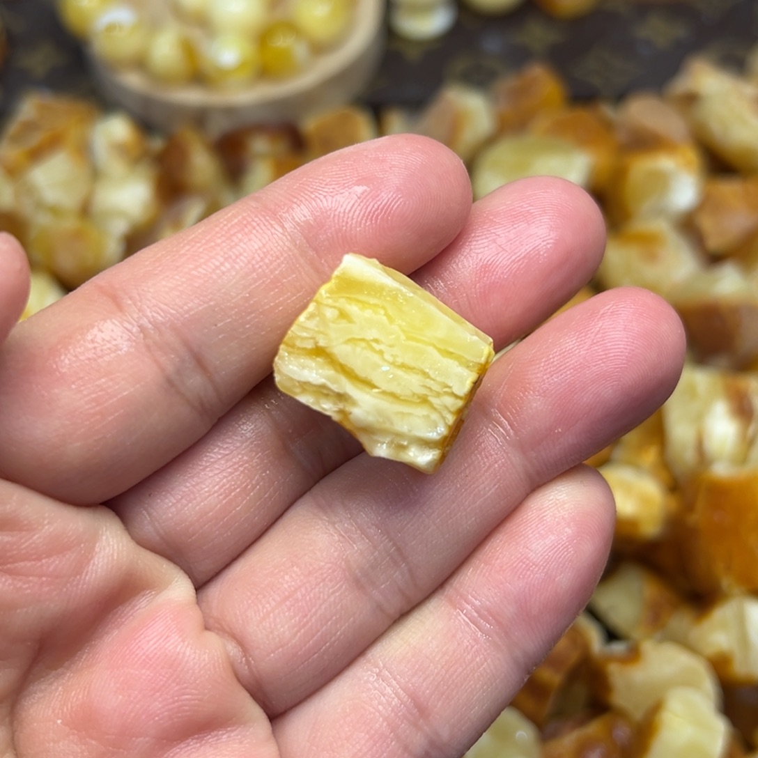 W***n定制琥珀未镶嵌圆珠