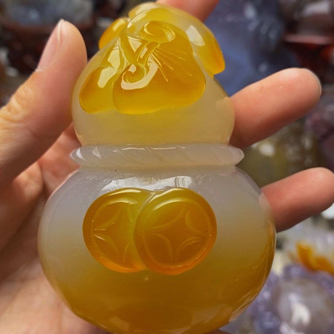 玛瑙/玉髓手把件未镶嵌