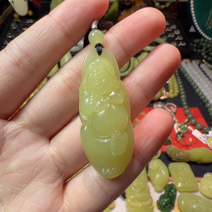 和田玉（黄玉）颈饰未镶嵌