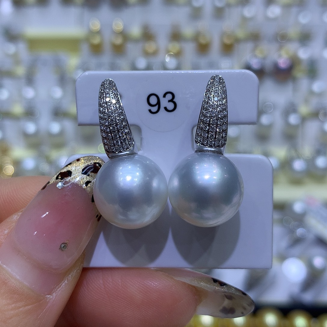 海水珍珠耳饰18K金镶嵌13mm澳白