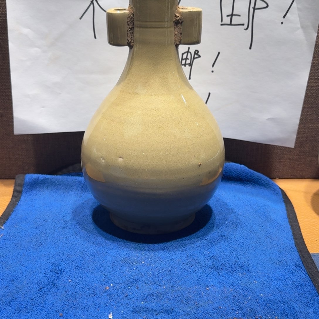 陶其他漂亮的小瓷瓶子