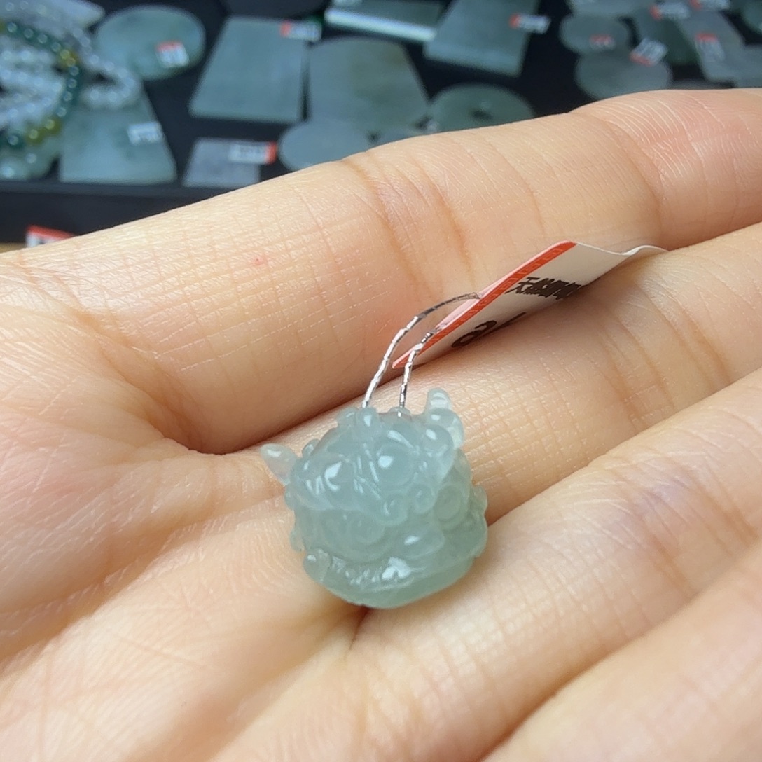 翡翠未镶嵌颈饰天然缅甸翡翠A货