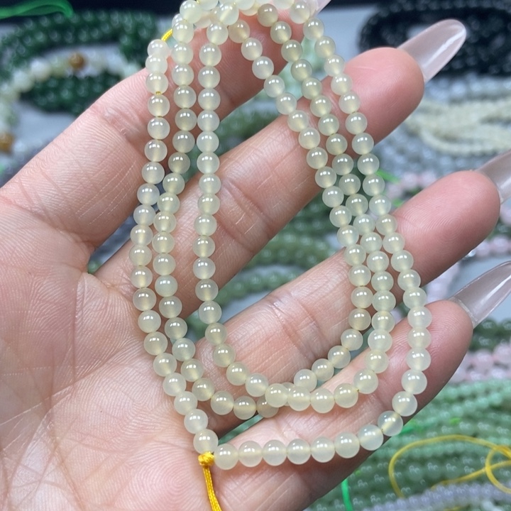 和田玉颈饰未镶嵌4