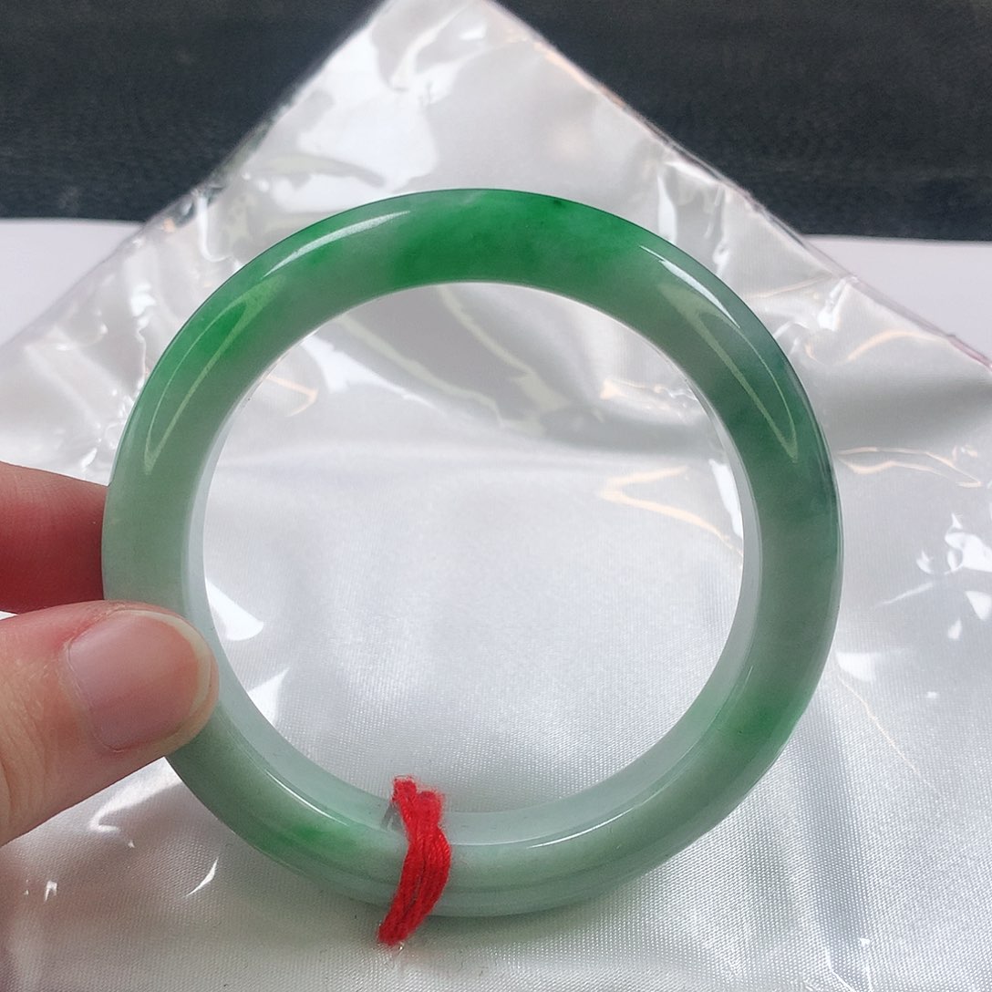 未镶嵌手镯翡翠368