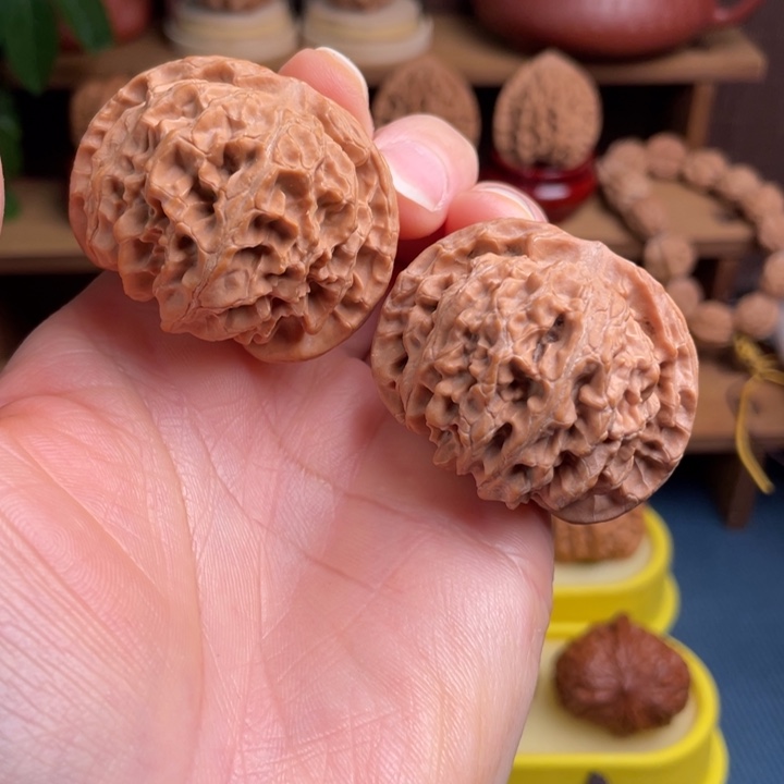 文玩核桃把件苹果园45