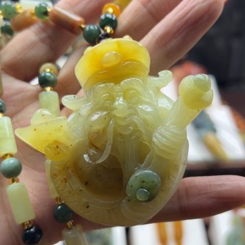 岫玉挂件未镶嵌挂件