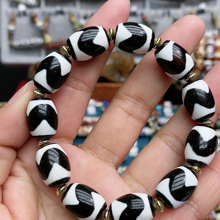 玛瑙/玉髓颈饰合金