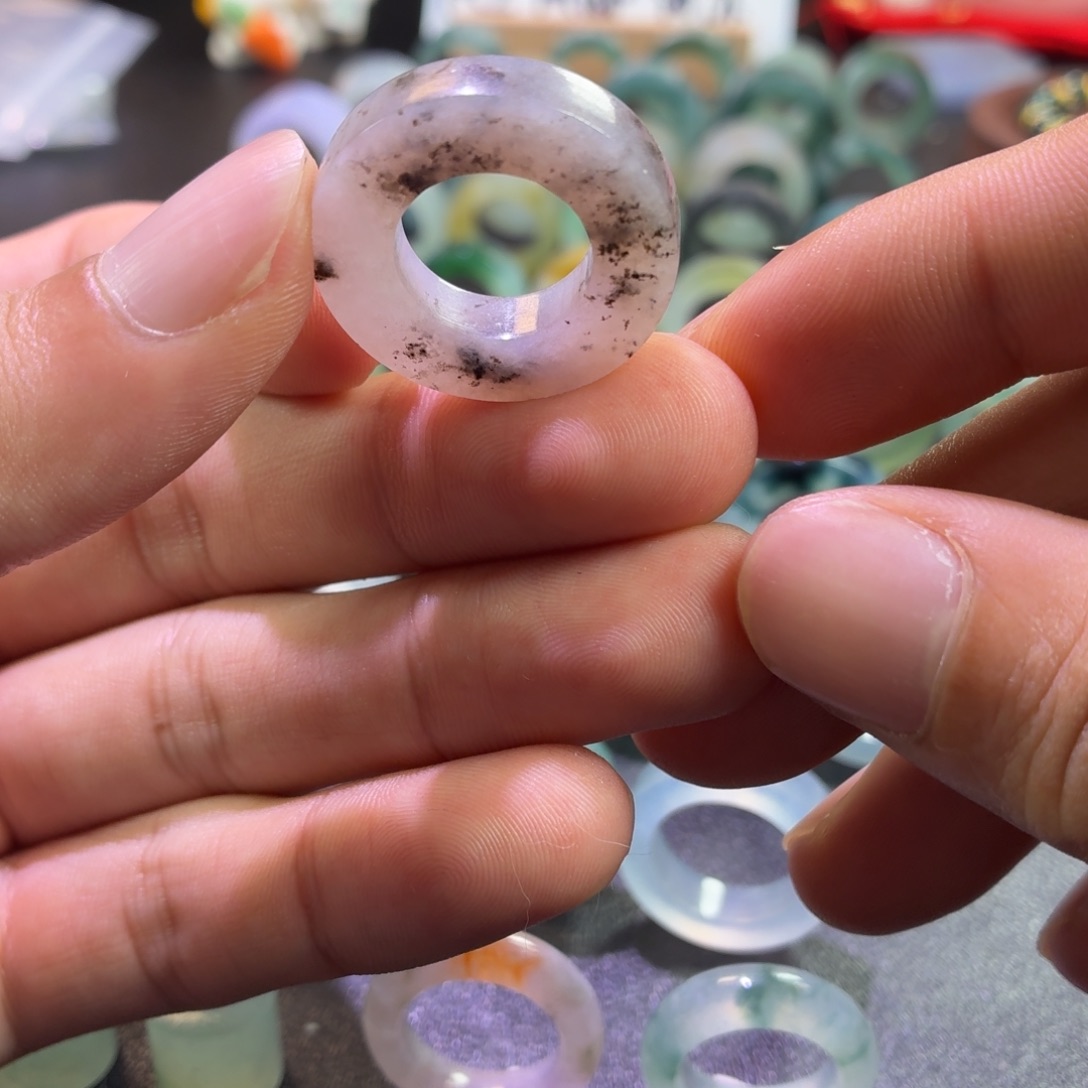 定制翡翠未镶嵌戒指
